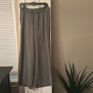 Lululemon On The Fly Pant Wide Leg Woven 31.5" Grey Sage NWT Size 6